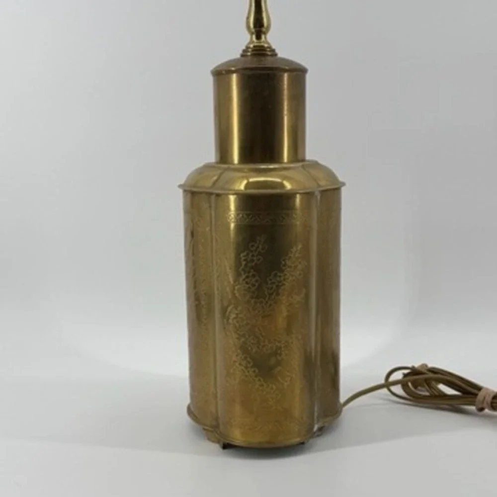 Vintage Brass Table Lamp‎ Asian Etched Bird Floral Bamboo Design Oriental Style